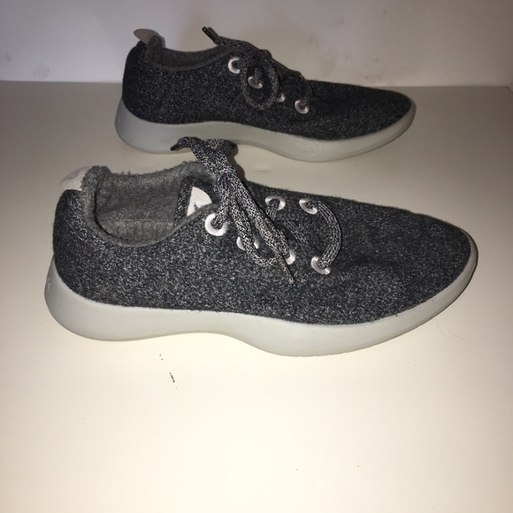 Allbirds Dark Grey The Wool Runners Sneakers 7 - Picture 5 of 10